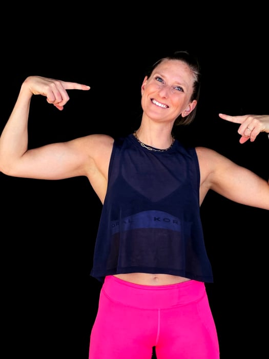 Kindal smiling ready to be your personal trainer